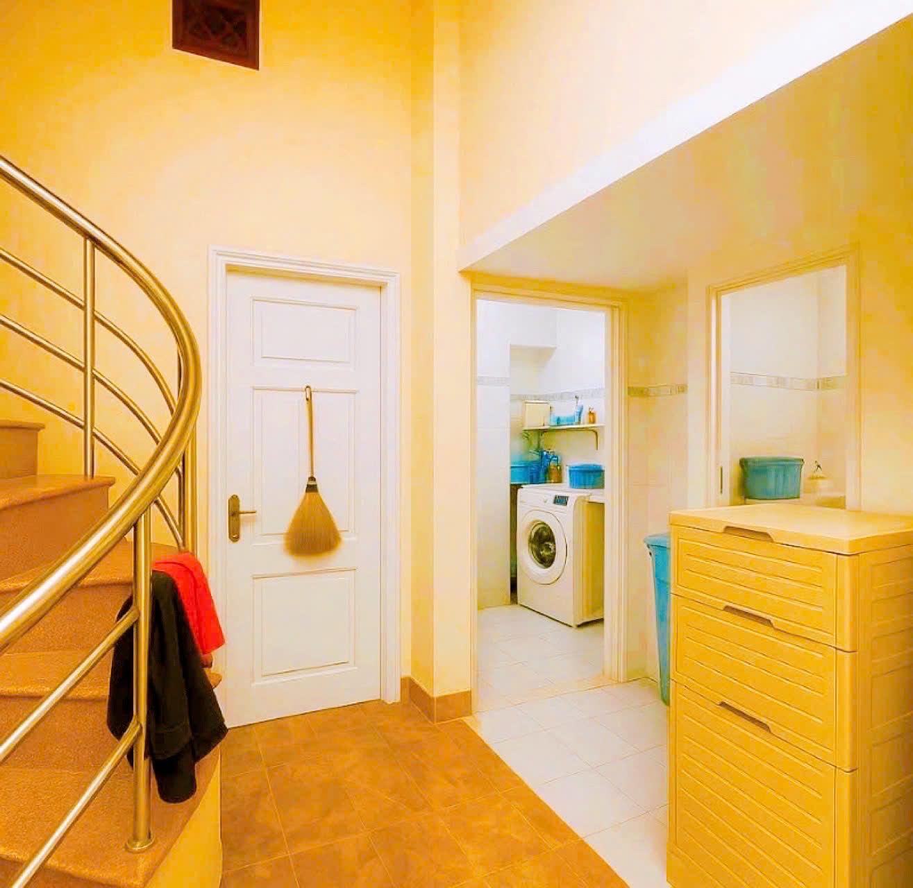 Bán nhà hẻm Cách Mạng Tháng Tám, QUẬN 3, DT 7.5 x 11 m, Giá 11 tỷ - Ảnh 1